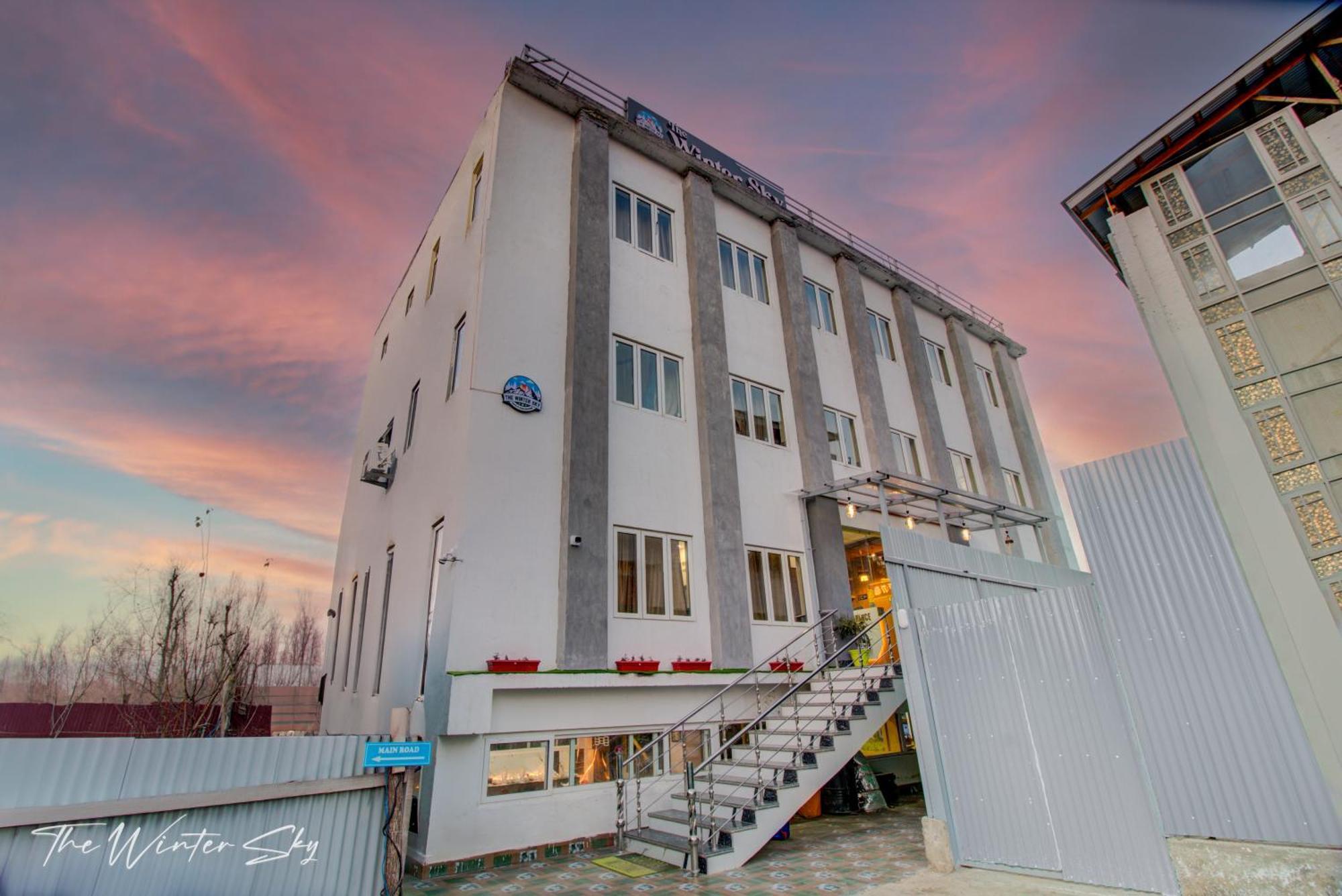 Hotel The Winter Sky Srīnagar Eksteriør bilde